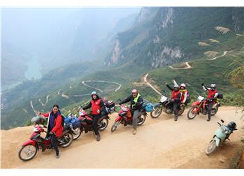 vespa tour hanoi - Combo Ninh Binh Ha Giang Motorbike Tours 3 Days